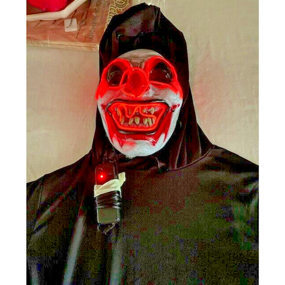 Halloween Bloody Mask Light Up Costume Horror Creepy - Picture 1 of 13